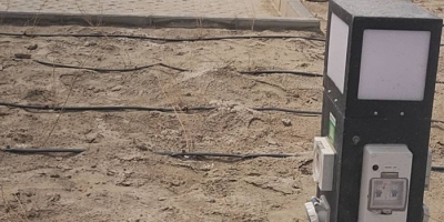 極亞智能水電樁落地新疆阿克蘇月牙湖沙漠越野基地，打造極端環境房車配套范本