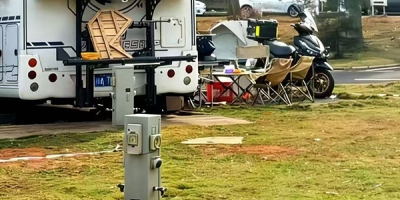 耐鹽霧抗臺風 極亞智能水電樁落地海口南島北岸房車營地