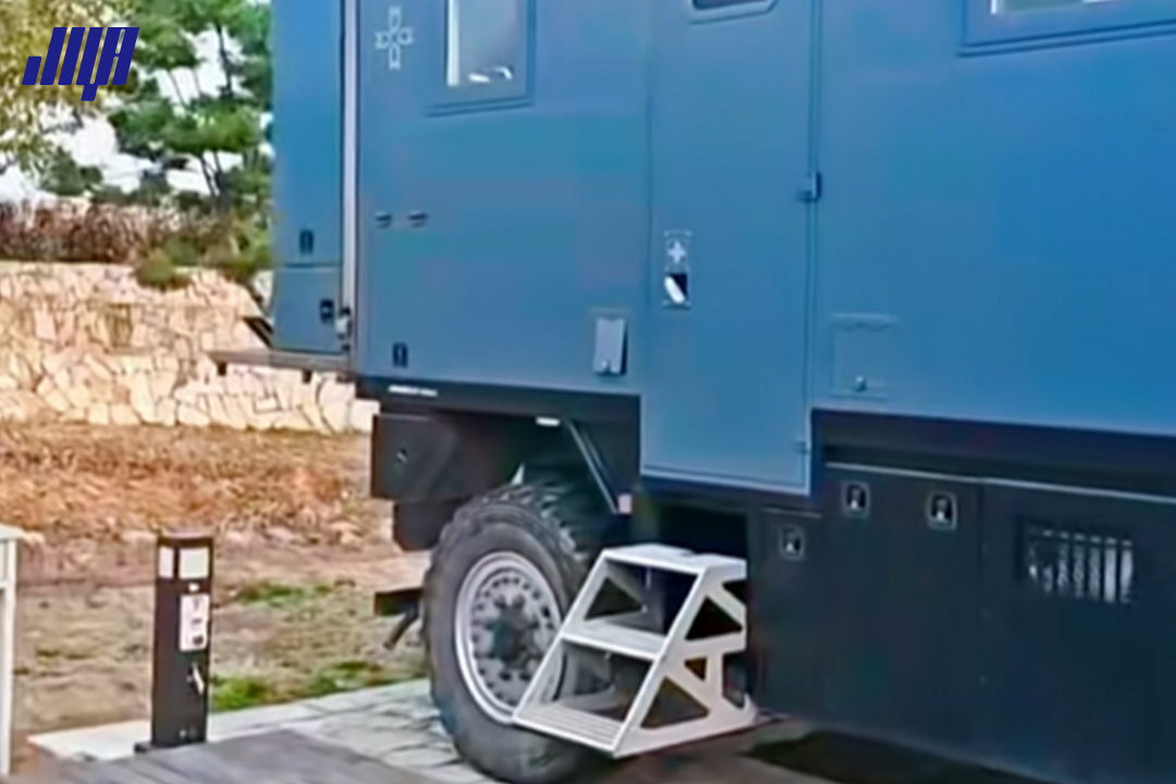 房車營地水電樁場景實拍，戶外露營水電補給解決方案。